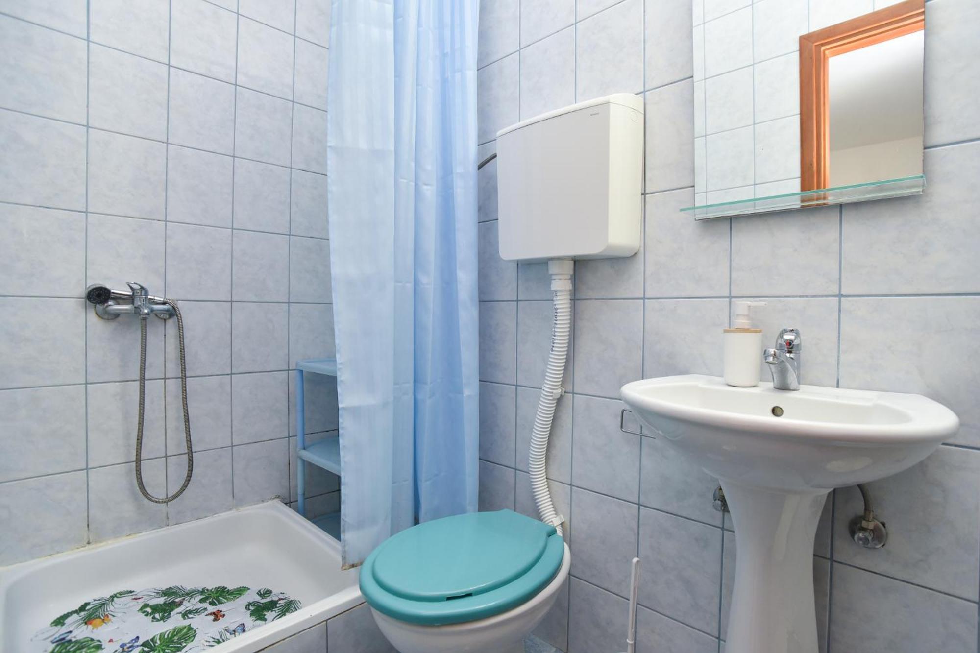 Milos Kaladjurdjevic Apartment Budva