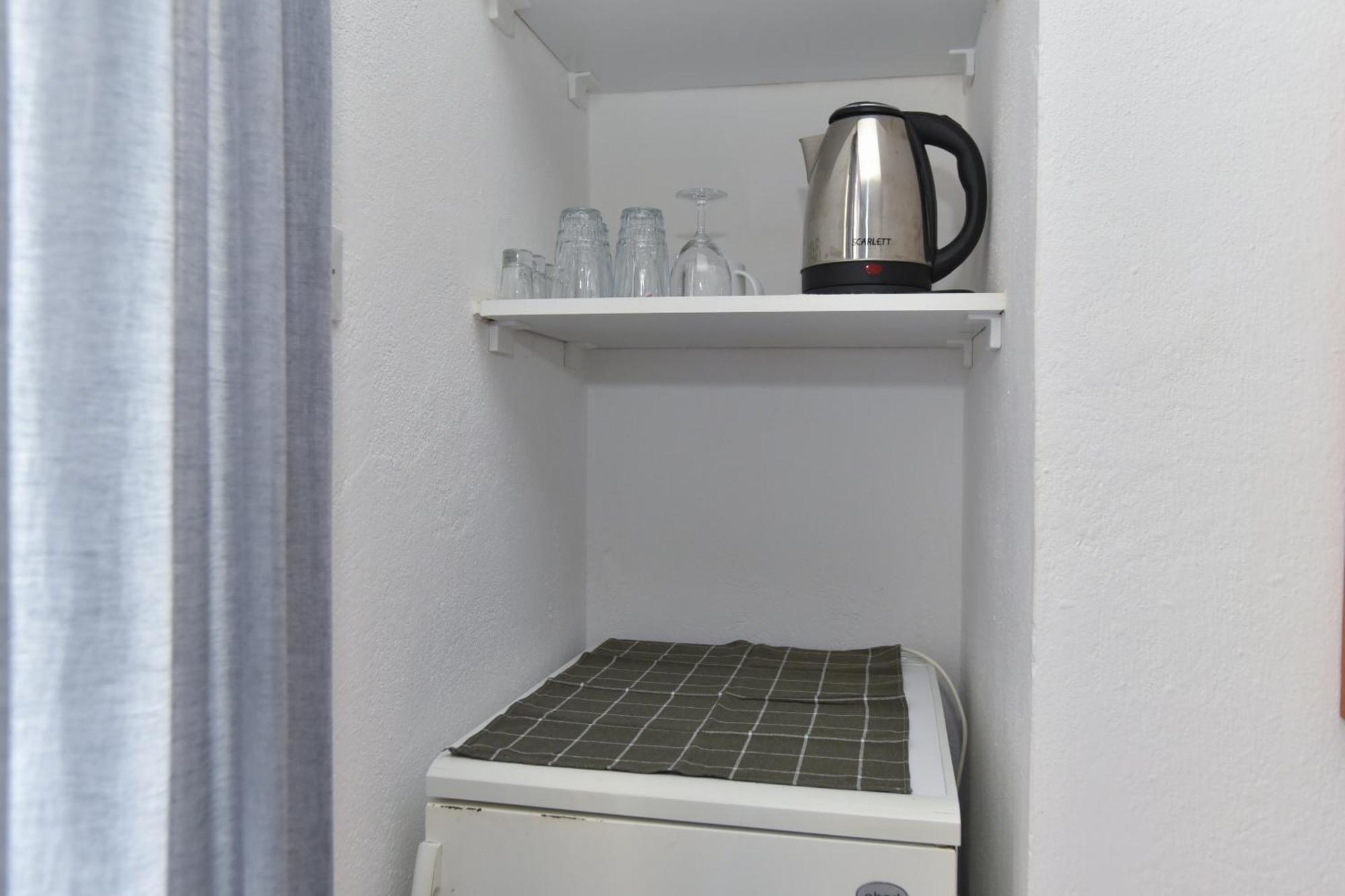 Milos Kaladjurdjevic Apartment *